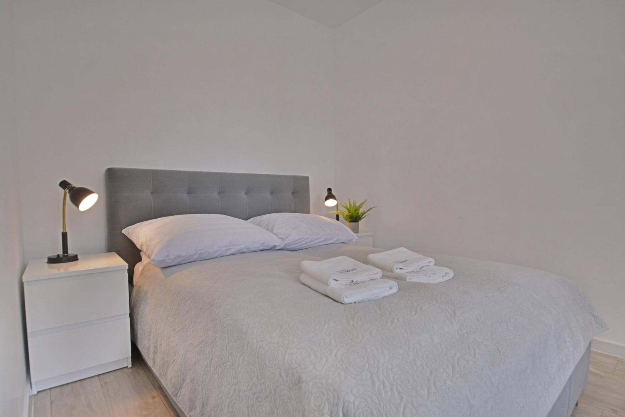 Apartamenty Bryza-Matejki 1B-Parking 斯维诺乌伊希切 外观 照片